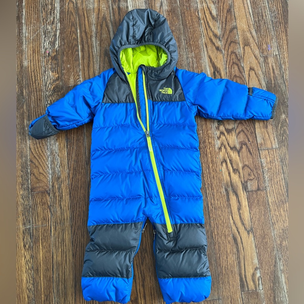 The North Face infant snow suit size 6-12 Months.